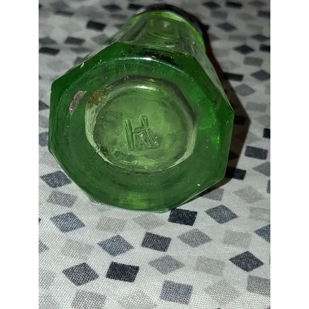 Vintage Hazel Atlas Uranium Glass Pepper Shaker